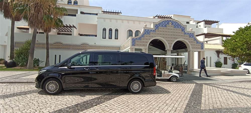 Mercedes-Benz V-Class outside a tiled hotel entrance in the Algarve