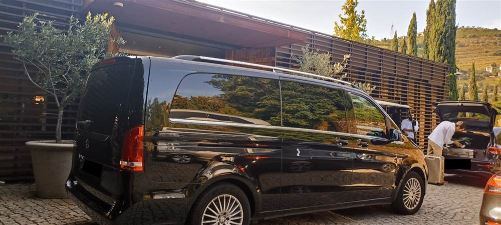 Rear view of the Mercedes-Benz V-Class at a Douro Valley hotel
