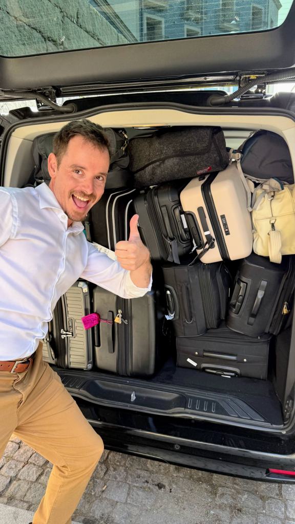André putting everything in order on a beautiful itinerary